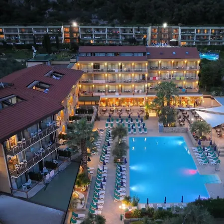 Hotel Majestic 4*